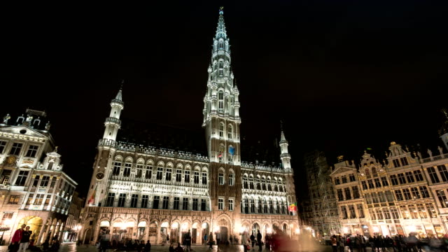 Lapso-nocturno-del-Ayuntamiento-de-Bruselas