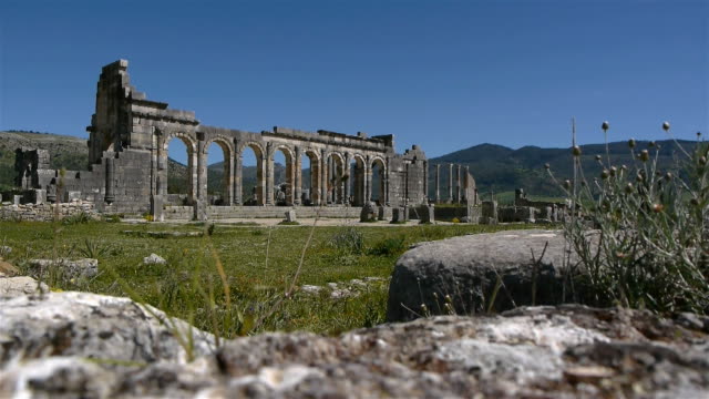 Ancient-roman-archaelogical-site-Volubilis-in-Morocco