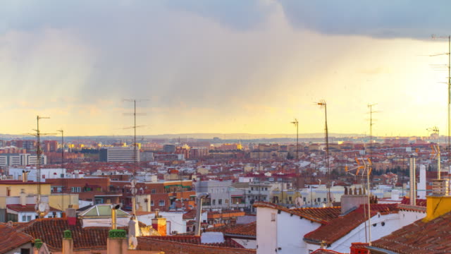 Madrid-sonniger-Tag-Stadt-Dachterrasse-Panorama-\"-4-k-Zeitraffer-Spanien