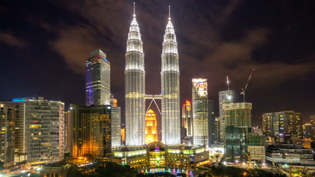 Lapso-de-tiempo-de-escenografía-de-la-noche-en-Kuala-Lumpur