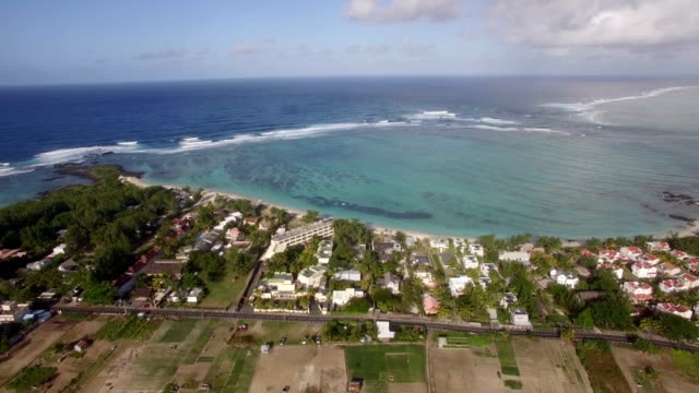 Luftaufnahme-der-Küste-Mauritius-und-Indischer-Ozean