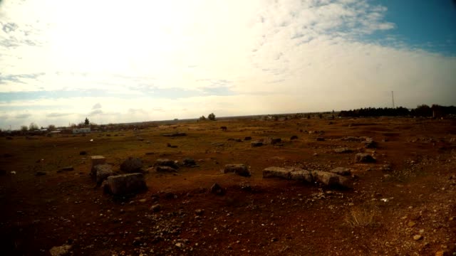 A-wasteland-in-place-of-an-old-fortress-in-the-middle-of-the-Arab-city-of-Harran,-Turkey