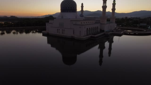 Schwimmende-Moschee,-Kota-Kinabalu