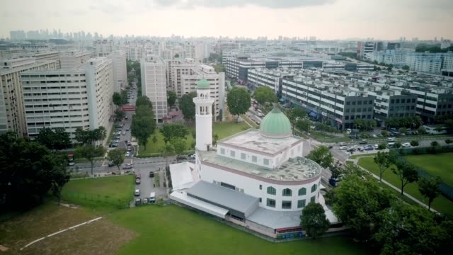 Mezquita-Masjid-Alkaff-Kampung-Melayu,-ubicado-en-el-cruce-de-Kaki-Bukit-y-Bedok-depósito-Rd.