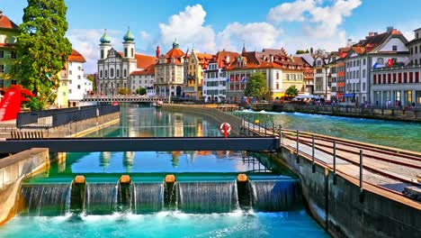 Architektur-der-Altstadt-von-Luzern,-Schweiz