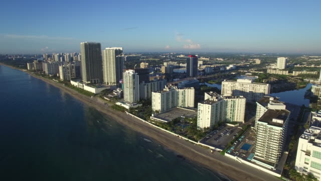 Aerial-video-von-Hallandale-Beach,-FL