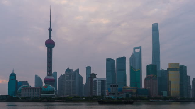 Sunrise-Skyline-view-from-Bund-waterfront-on-Pudong-New-Area--the-business-quarter-of-Shanghai-.