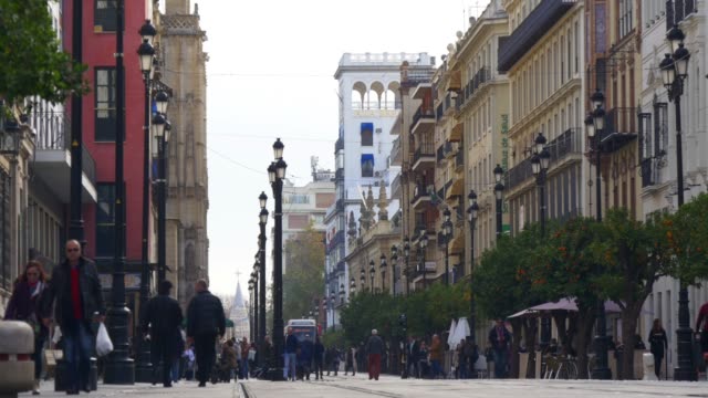 Sevilla-Tageslicht-Straße-Fuß-Menge-4-k-Spanien