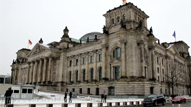 The-Reichstag-building-in-Berlin:-German-parliament.