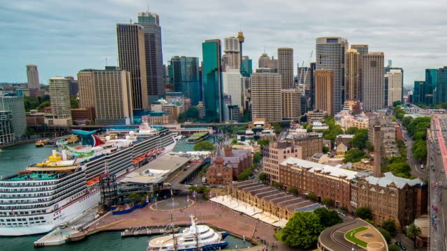 nice-view-to-the-city-of-Sydney-from-the-Harbor-Bridge