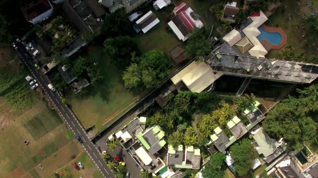 Volando-sobre-la-zona-residencial-de-Isla-Mauricio
