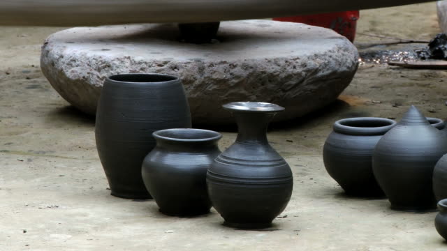 Freshly-produced-black-clay-pottery.