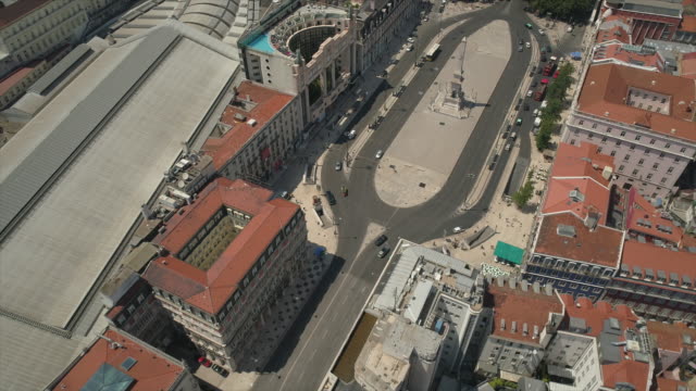 panorama-Plaza-aérea-de-Portugal-día-soleado-Lisboa-ciudad-famoso-restaurador-4k