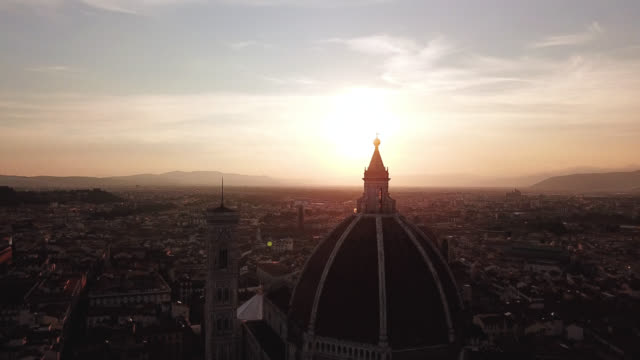 Florence,-Tuscany,-Italy.-Aerial-view-on-the-city-and-Cathedral-of-Santa-Maria-del-Fiore