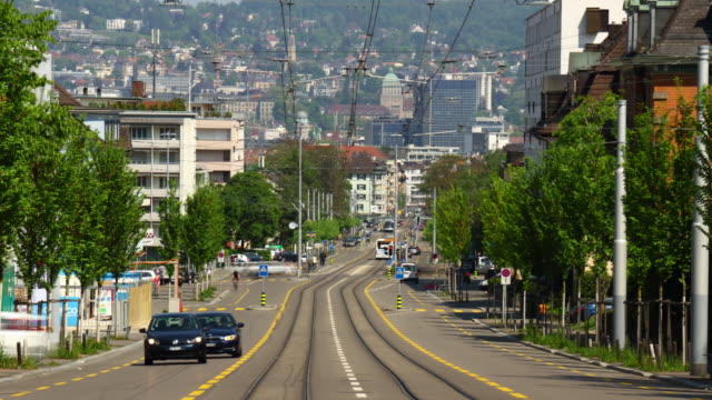 der-Schweiz-Tag-leichte-Zürich-Stadt-Straßenbahn-Fahrt-Pov-Panorama-4k-Zeitraffer