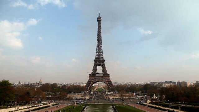 Eiffelturm-Tower
