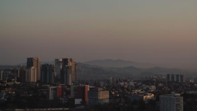 Mexiko-Stadt-frühmorgendlicher-Zeitraffer