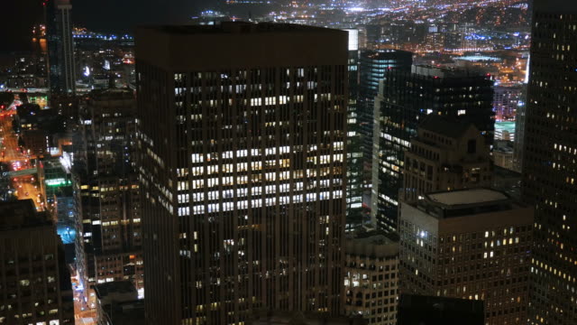 Horizonte-de-la-ciudad-edificios-de-oficinas-en-la-noche-San-Francisco,-California,-4-K