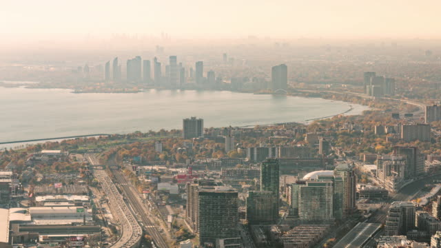 Toronto,-Canada,-Timelapse----The-West-of-Toronto-during-the-daytime-(Zoom)
