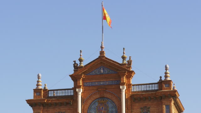 Sala-seville-plaza-de-españa-principal-4-K-de-España,-bandera