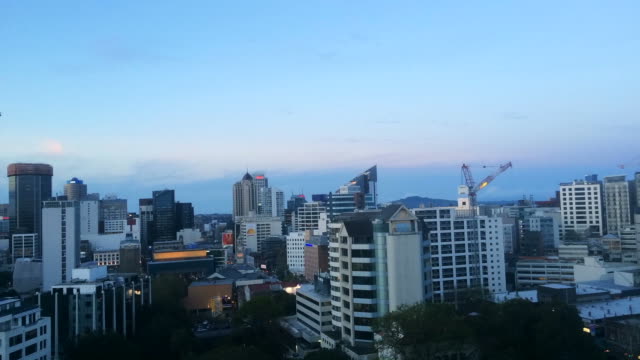 Verschiebung-und-Drehung-Panoramablick-über-die-Skyline-von-Auckland