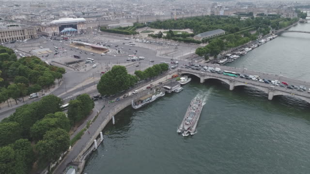 Aerial-view-of-Paris-with-Seine-river