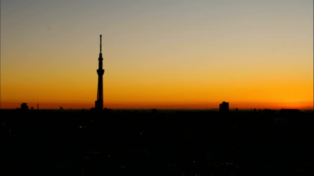 Sunrise-in-Tokyo-City-2