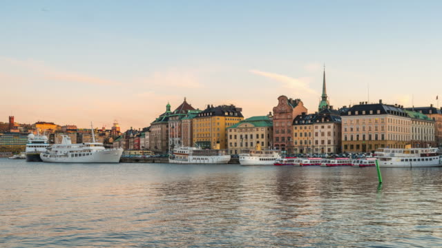 Day-to-Night-timelapse-video-of-Stockholm-Gamla-Stan-in-Sweden-time-lapse-4K