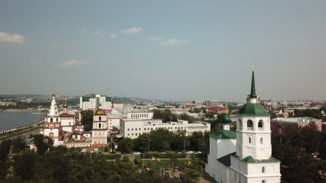 Luftaufnahme-der-Kirche-im-Namen-der-Retter-des-heiligen-Bildes-in-Irkutsk