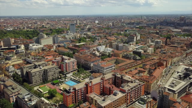 sonnigen-Tag-Mailand-zentralen-Stadtteil-Luftbild-Panorama-4k-Italien