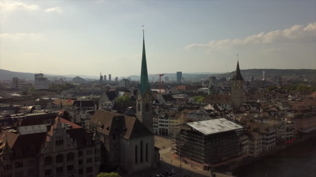 Sonntags-zurich-Innenstadt-berühmtes-Quadrat-Luftpanorama-4k-Schweiz