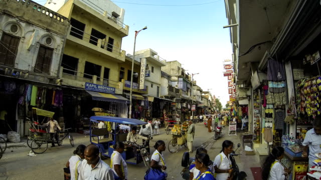 Nueva-Delhi-Pahar-Ganj-main-street-time-lapse