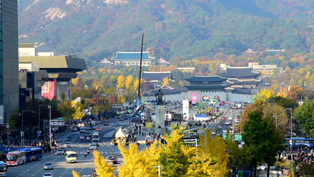 Otoño-en-la-ciudad-de-Seúl-en-el-Palacio-de-Gyeongbokgung-en-Seúl,-Corea-del-sur.