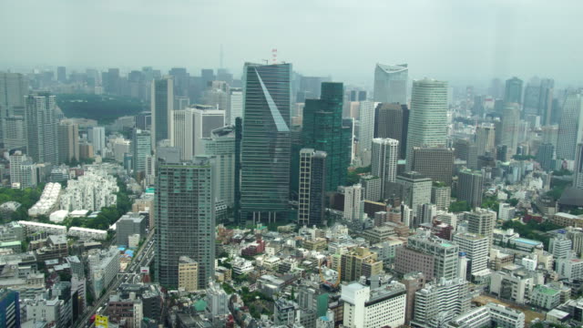 Centro-de-la-ciudad-Tokio-ciudad-horizonte-paisaje-urbano-con-la-Torre-Tokyo,-en-Japón