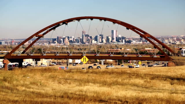 Paisaje-de-Colorado-Denver-horizonte-tránsito-puente