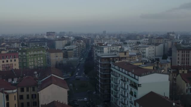 Luftaufnahmen-Drohne-Blick-Skyline-von-Milan