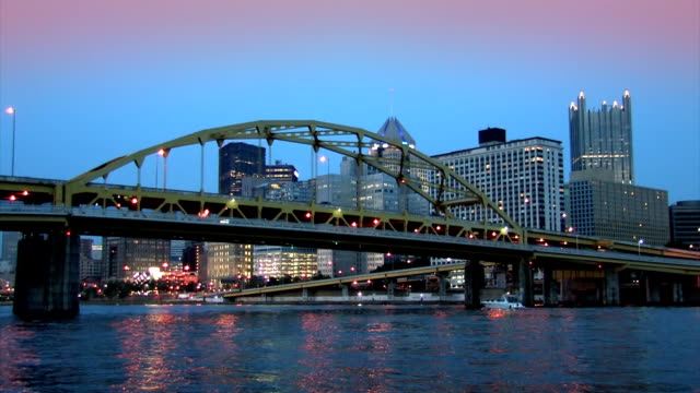 Pittsburgh-Skyline---Dusk