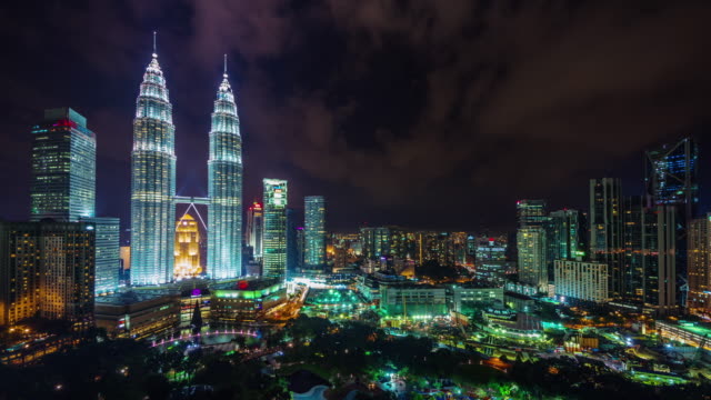 Nacht-Licht-Panorama-4-k-Zeitraffer-von-Kuala-Lumpur-malaysia