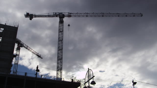 November-18-2016,-Birmingham/UK:-Silhouette-Of-Tower-Cranes-On-Construction-Site