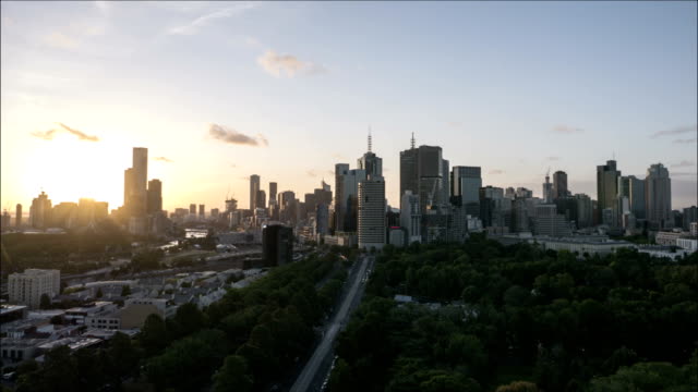 Melbourne-Australia-skyline-cloudscape-time-lapse