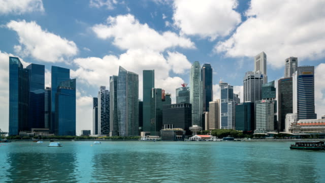 Time-lapse-of-Singapore-city-center-and-cloudscape