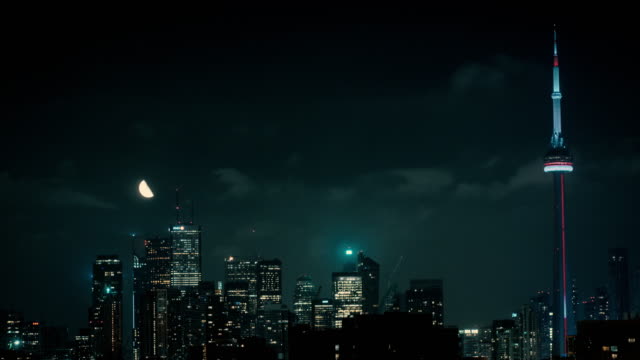 Toronto-Skyline-und-MondZeitraffer