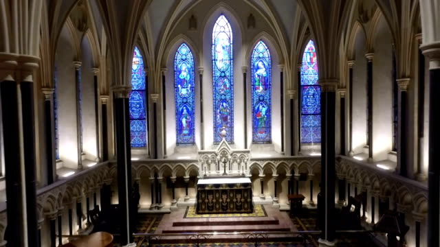 Innenraum-der-St.-Patrick-Cathedral-2