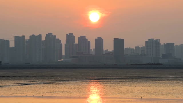Sonnenuntergang-in-der-Stadt-Incheon,-Seoul-korea