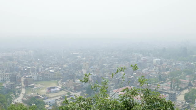 Blick-auf-die-Stadt-Kathmandu-von-der-alten-Sawayambhunath-Affentempel,-Nepal.