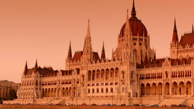 Hungarian-Parliament,-Budapest,-Hungary