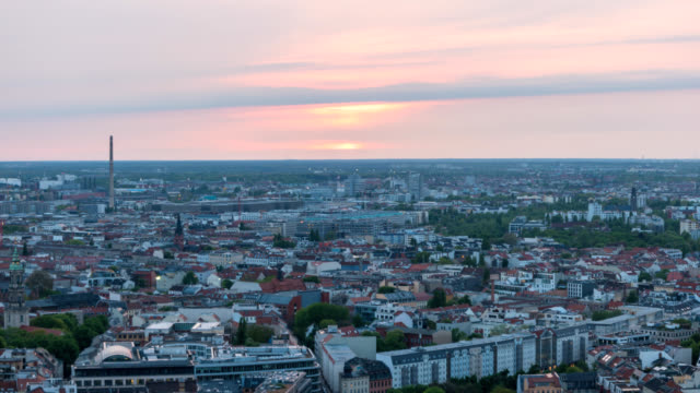 Berlin-Deutschland-Zeitraffer-4K,-Luftbild-Stadt-Skyline-Sonnenuntergang-timelapse