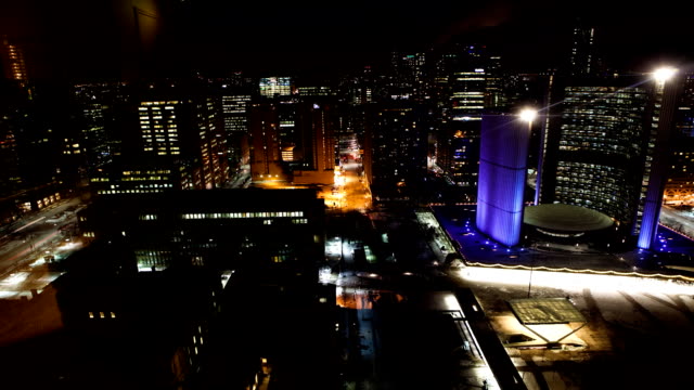 Timelapse-night-view-of-Toronto-city-hall,-Canada