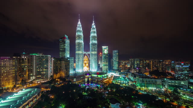 Kuala-Lumpur-berühmten-Nachtlicht-block-4-k-Zeit-verfallen-malaysia