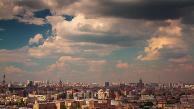 Russland-Sommer-sonnige-bewölkten-Tag-Moskau-Stadtpanorama-4k-Zeitraffer